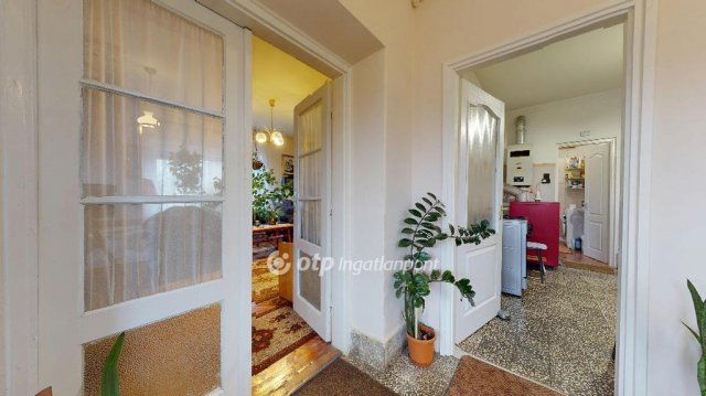 Eladó családi ház, Nyírbátorban 45.5 M Ft, 2 szobás