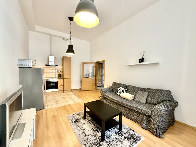 Eladó téglalakás, Budapesten, VI. kerületben 87 M Ft, 2 szobás