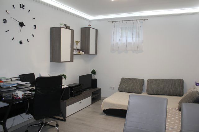 Eladó családi ház, Csornán 45 M Ft, 1 szobás
