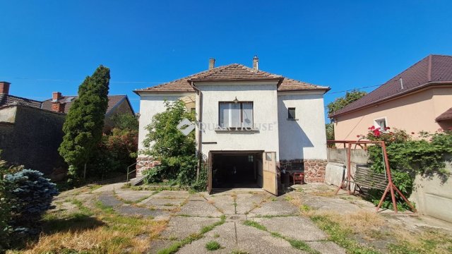 Eladó családi ház, Szombathelyen, Kassa utcában 57 M Ft
