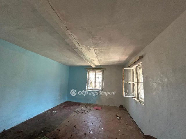 Eladó családi ház, Hosszúpályin 8.99 M Ft, 2 szobás