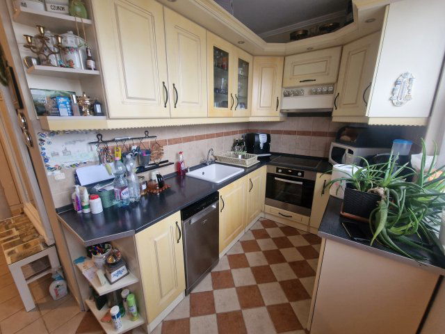 Eladó panellakás, Budapesten, XXI. kerületben, Rakéta utcában