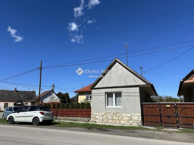 Eladó családi ház, Tokodon 22.5 M Ft, 2 szobás