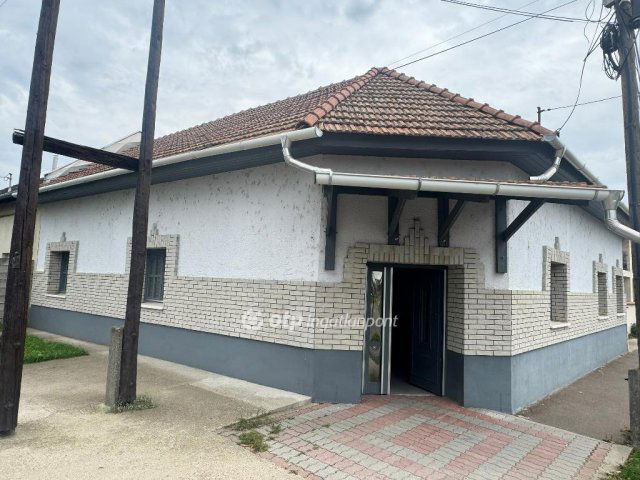 Eladó üzlethelyiség, Tiszafüreden 28 M Ft / költözzbe.hu