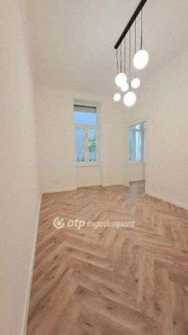 Eladó téglalakás, Budapesten, I. kerületben 99.9 M Ft, 3 szobás