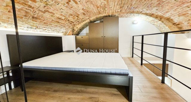 Eladó téglalakás, Budapesten, VIII. kerületben 49.9 M Ft