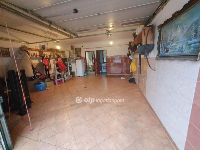 Eladó családi ház, Hosszúpályin 129 M Ft, 4+1 szobás