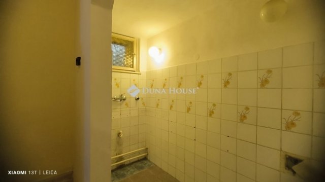 Eladó téglalakás, Budapesten, II. kerületben 76.7 M Ft, 3 szobás