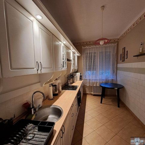 Eladó téglalakás, Szolnokon 25.8 M Ft, 2 szobás