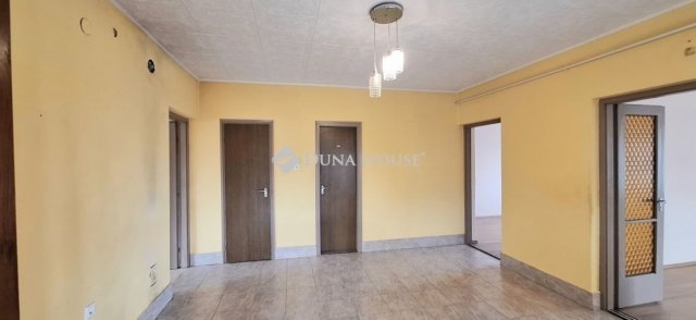 Eladó családi ház, Kecskeméten 66 M Ft, 4 szobás