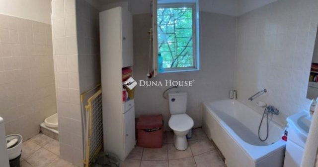 Eladó téglalakás, Budapesten, II. kerületben 150 M Ft, 4 szobás
