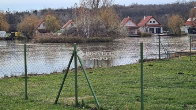 Eladó telek, Várpalotán 24.9 M Ft / költözzbe.hu