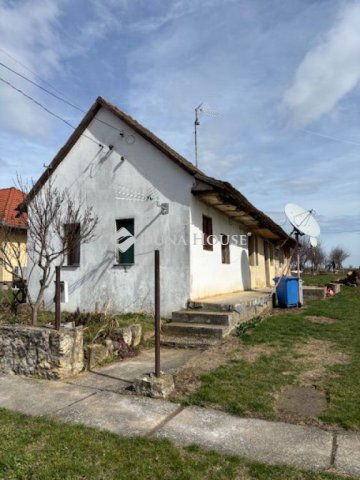 Eladó családi ház, Birjánon 14 M Ft, 2 szobás