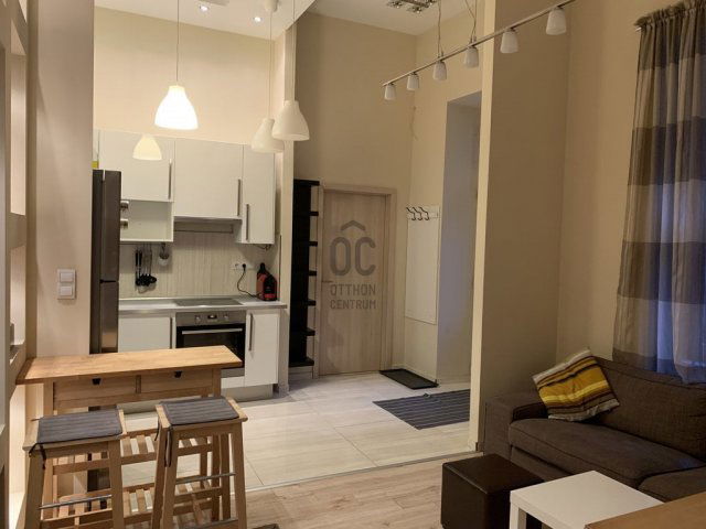 Eladó téglalakás, Budapesten, VI. kerületben 74 M Ft, 3 szobás