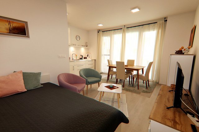 Kiadó téglalakás, albérlet, Győrött 210 E Ft / hó, 1 szobás