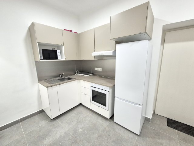 Kiadó téglalakás, albérlet, Budapesten, VI. kerületben
