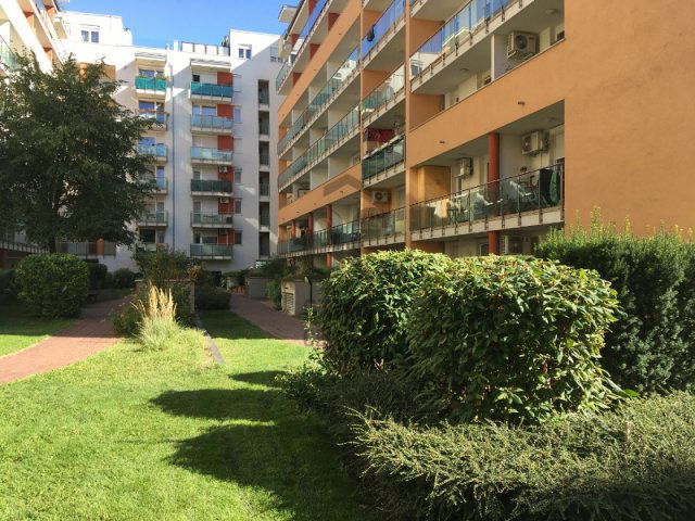 Eladó téglalakás, Budapesten, XI. kerületben, Kondorosi úton