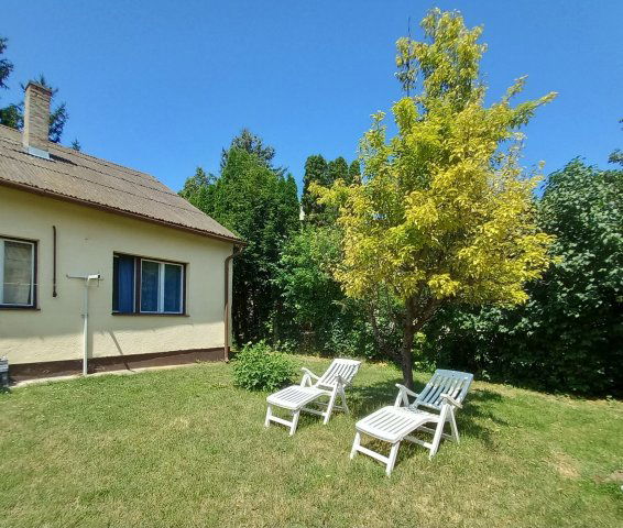 Eladó családi ház, Balatonkeresztúron 63.9 M Ft, 4+1 szobás