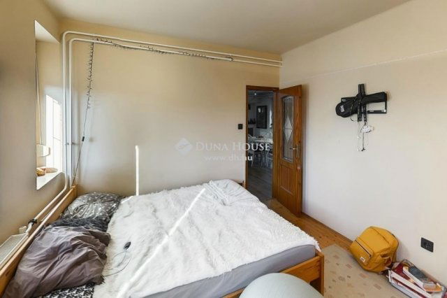 Eladó családi ház, Nagykőrösön 99 M Ft, 5 szobás