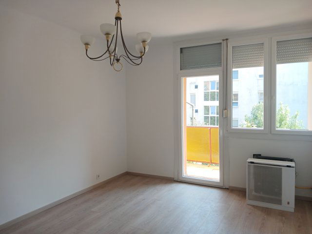 Eladó téglalakás, Hajdúböszörményen 51.99 M Ft, 2 szobás