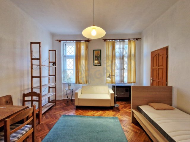 Kiadó téglalakás, albérlet, Budapesten, I. kerületben