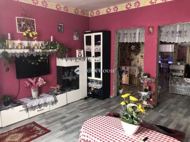 Eladó családi ház, Érden 65 M Ft, 6 szobás