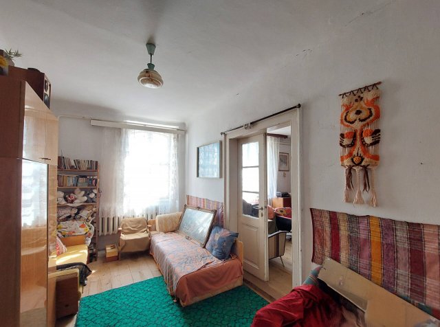 Eladó családi ház, Esztergomban 54.9 M Ft, 3 szobás