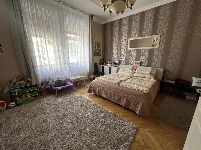 Eladó téglalakás, Budapesten, VII. kerületben, Garay utcában