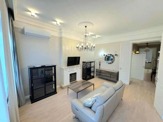 Eladó téglalakás, Budapesten, V. kerületben 149.9 M Ft, 2 szobás