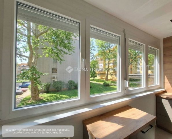 Eladó téglalakás, Pécsett 59.9 M Ft, 3 szobás