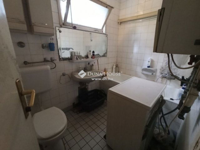 Eladó téglalakás, Budapesten, XII. kerületben 199.9 M Ft