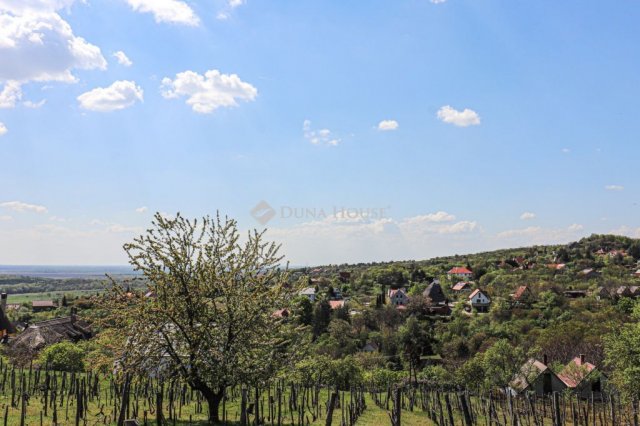 Eladó telek, Sukorón 129 M Ft / költözzbe.hu