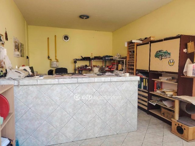 Eladó családi ház, Nagyvenyimen 145 M Ft, 4 szobás