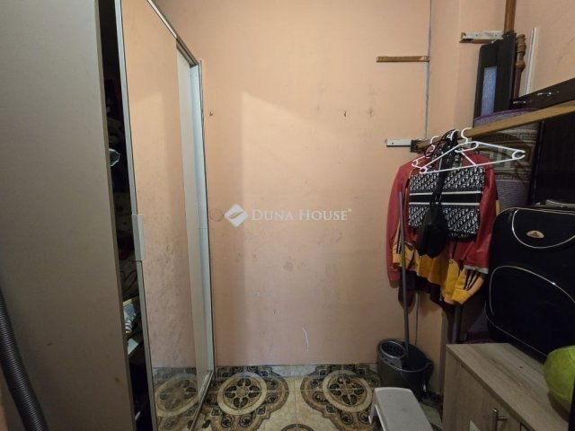 Eladó panellakás, Budapesten, XVIII. kerületben 63 M Ft, 3 szobás