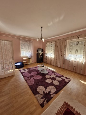 Eladó családi ház, Abonyban 49.99 M Ft, 4 szobás