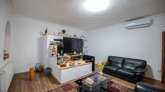 Eladó családi ház, Szekszárdon 103.4 M Ft, 3 szobás