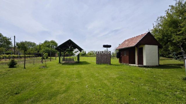 Eladó nyaraló, Gyékényesen 13.9 M Ft, 2 szobás