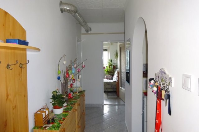 Eladó családi ház, Székesfehérvárott 97 M Ft, 5 szobás