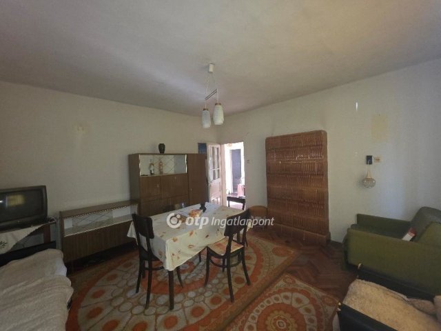 Eladó családi ház, Somlóvásárhelyen 18.69 M Ft, 2 szobás