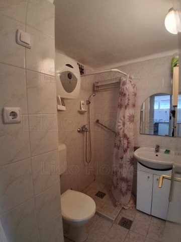 Kiadó nyaraló, Balatonalmádiban 200 E Ft / hó, 2 szobás