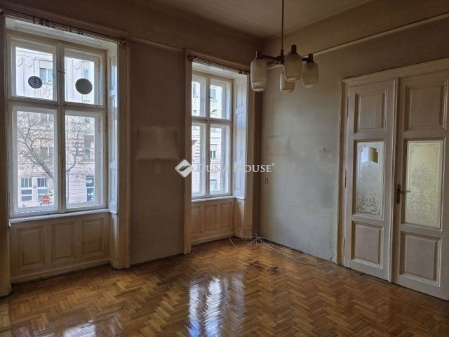 Eladó téglalakás, Budapesten, VII. kerületben 75 M Ft, 2 szobás