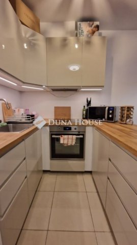 Eladó téglalakás, Budapesten, XV. kerületben 81.9 M Ft, 2 szobás