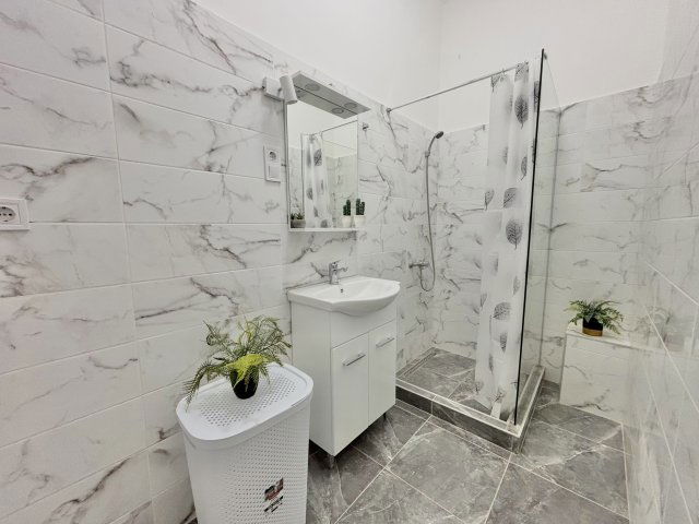 Eladó téglalakás, Budapesten, IX. kerületben 67.4 M Ft