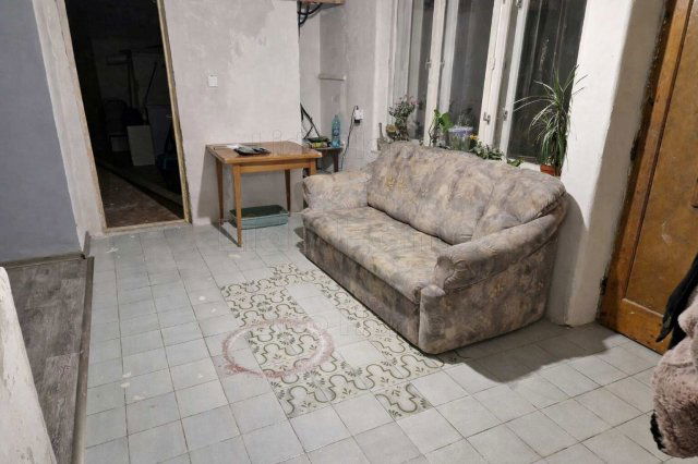 Eladó családi ház, Tabon 28 M Ft, 2 szobás