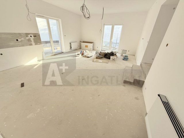 Eladó családi ház, Szegeden 108 M Ft, 4 szobás