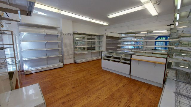 Eladó iroda, Budapesten, XIII. kerületben, Futár utcában 62 M Ft