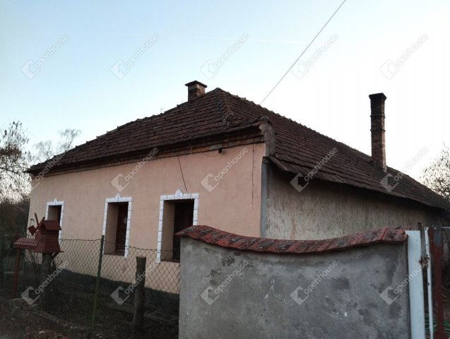 Eladó családi ház, Győrszemerén 20 M Ft, 4 szobás