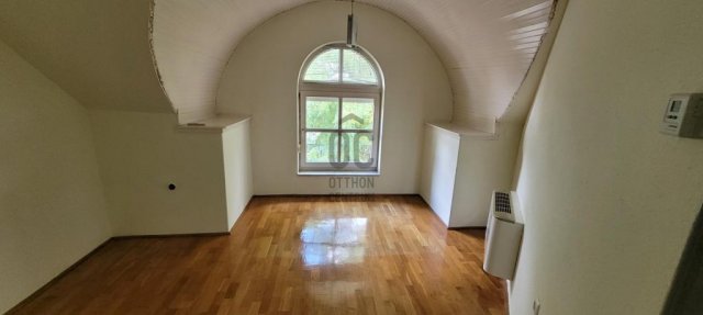 Eladó családi ház, Budapesten, XVI. kerületben 174 M Ft