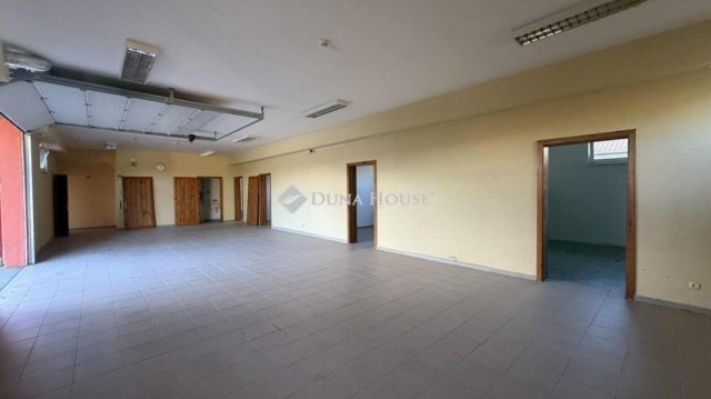 Eladó családi ház, Szombathelyen 275 M Ft, 1 szobás