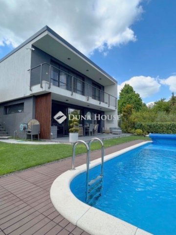 Eladó családi ház, Budaörsön 422 M Ft, 5 szobás